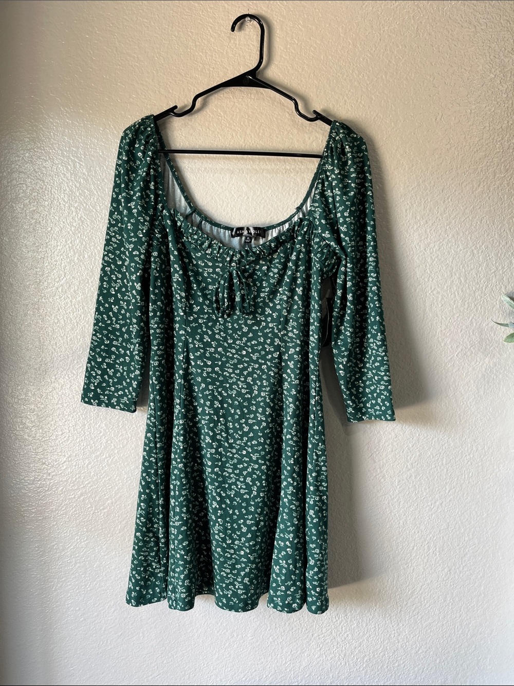 ASH & VIOLET Green Floral Tie-Front Swing Mini Dress Sz XL Off Shoulder